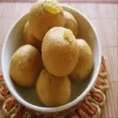 Kanik ( wheat flour ) Ladoo
