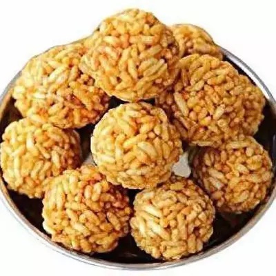 Murmure laddo and chikki